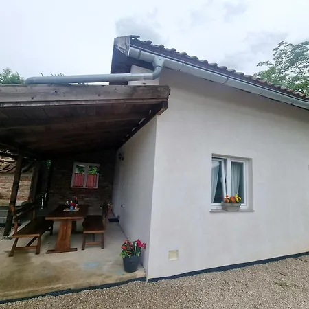 Ferienhaus Vikendica Uma